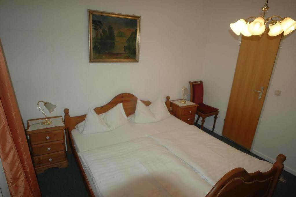 Hotel Adam Saarbrücken Zewnętrze zdjęcie